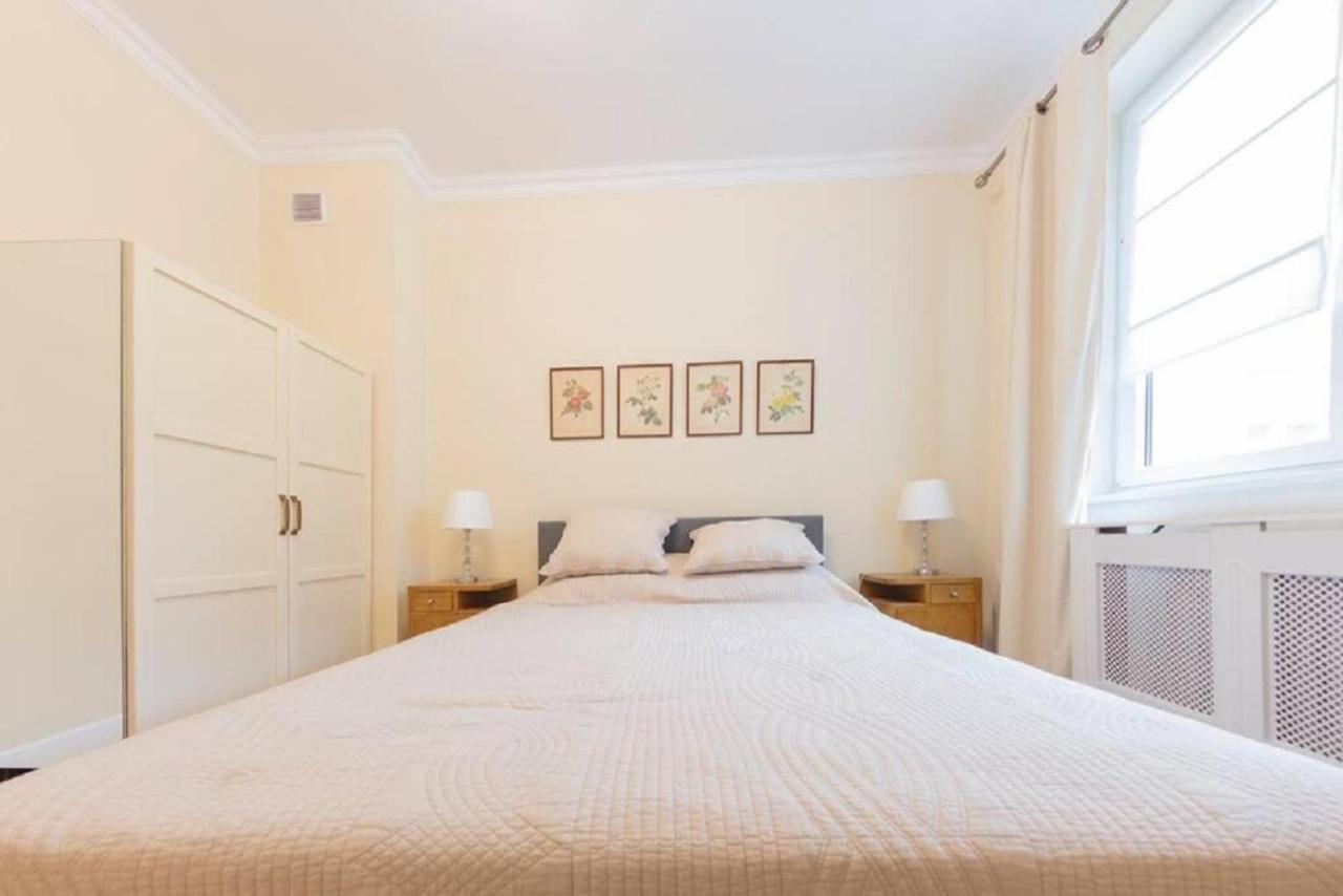 Super Luxury And Cozy- Golden Apartments- City Center Apartment