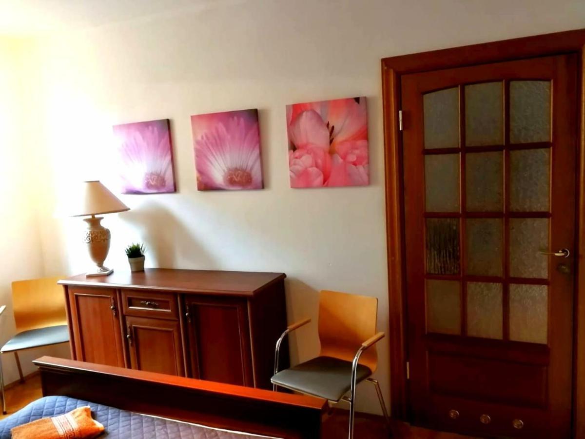 Apartment Center Warsaw - Apartmenty Jana Pawla II Warsaw