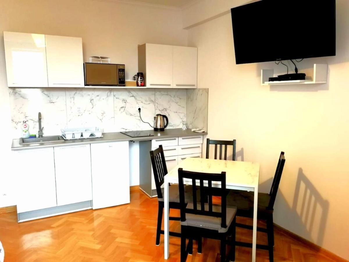 Center Warsaw - Apartmenty Jana Pawla II Apartment *