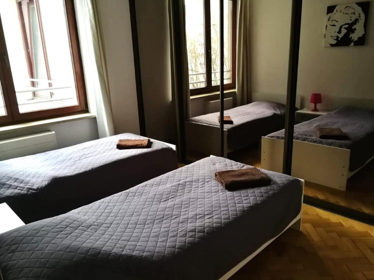 Center Warsaw - Apartmenty Jana Pawla II Apartment *