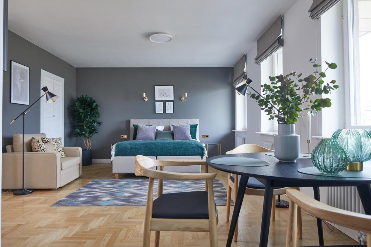 Metro Politechnika Apartment