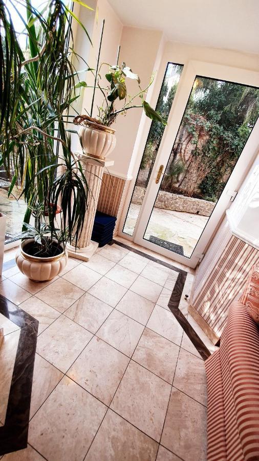 Bthouse, Goscinne Bed & Breakfast Warsaw
