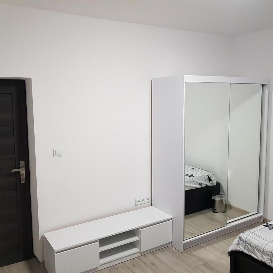 Mirrorroom Pl Downtown Homestay