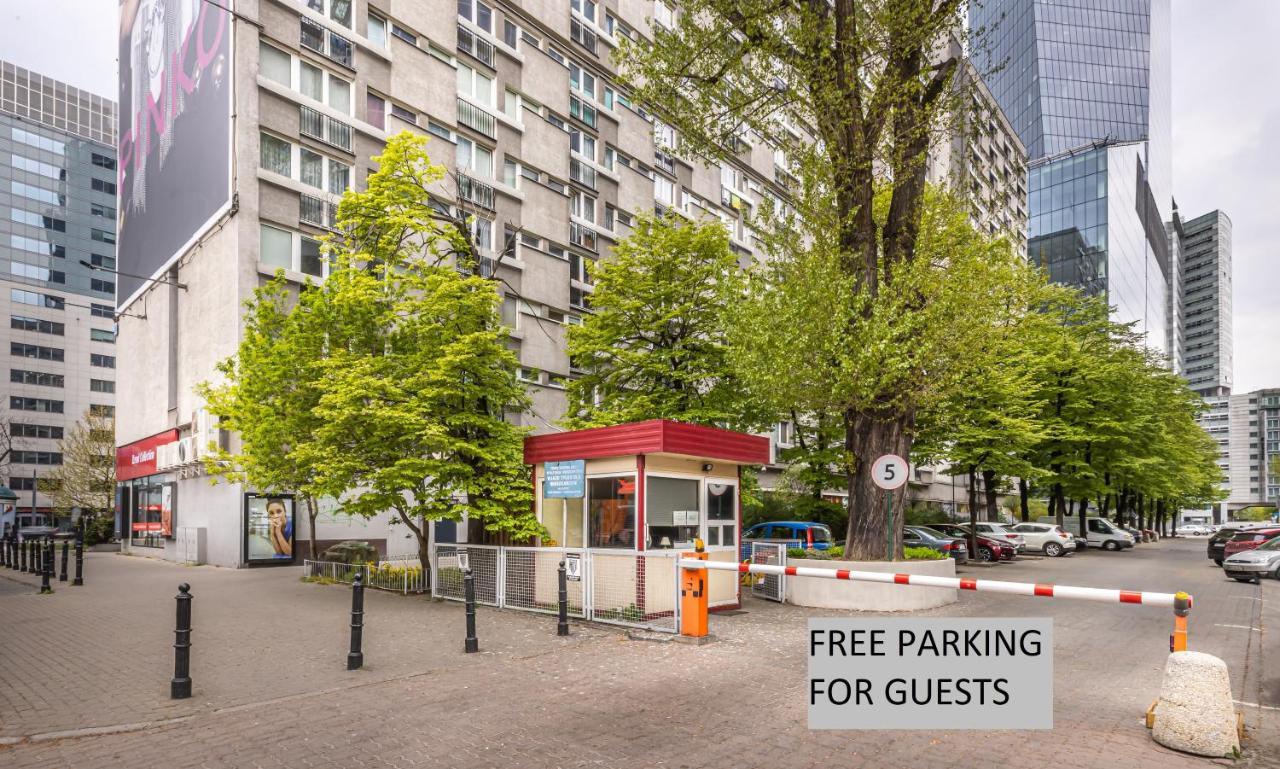 Strict Center - Metro,free Parking Apartment