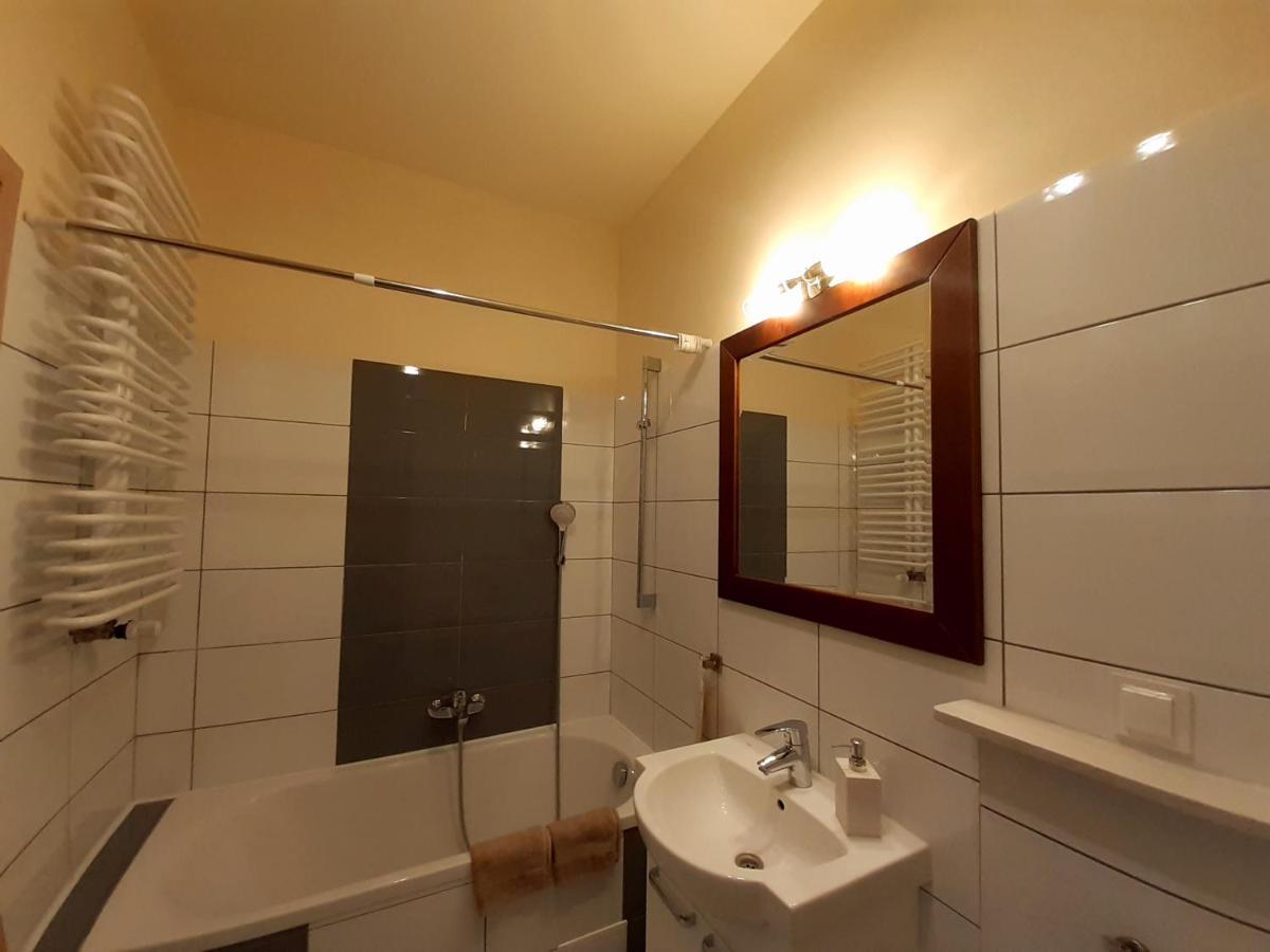 Wilanow With Free Parking Apartment Warschau