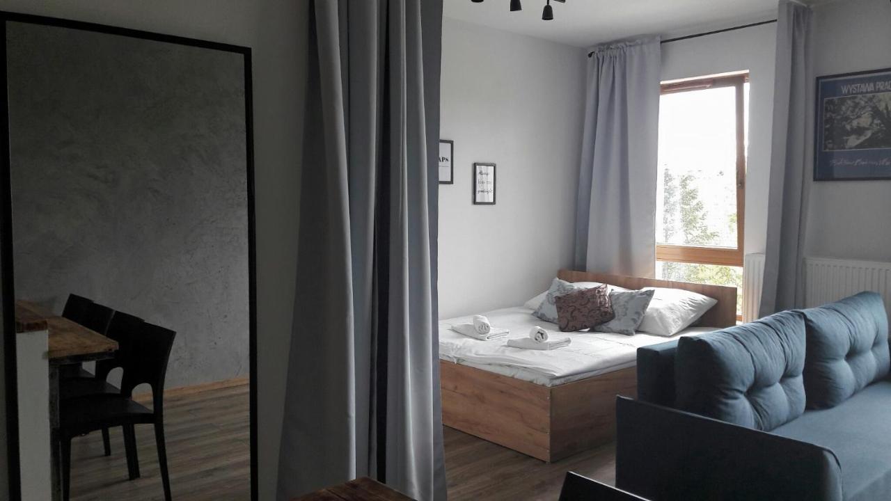 Silver In Wilanow Apartment *