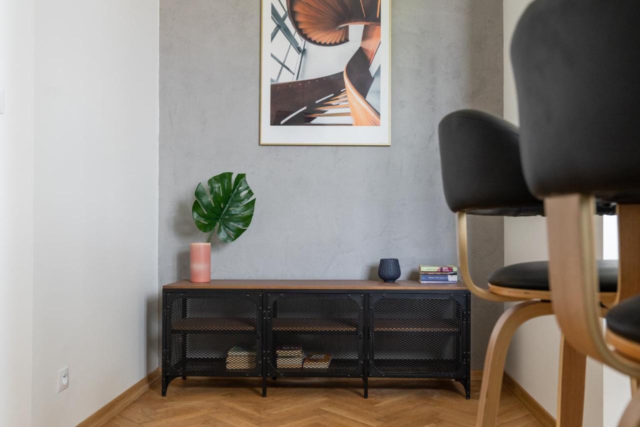 Concierge Filtrowa Apartment *