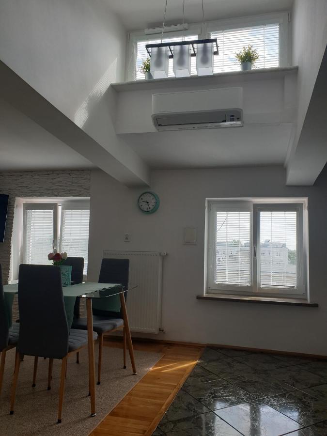 Marszalkowska Rm House *