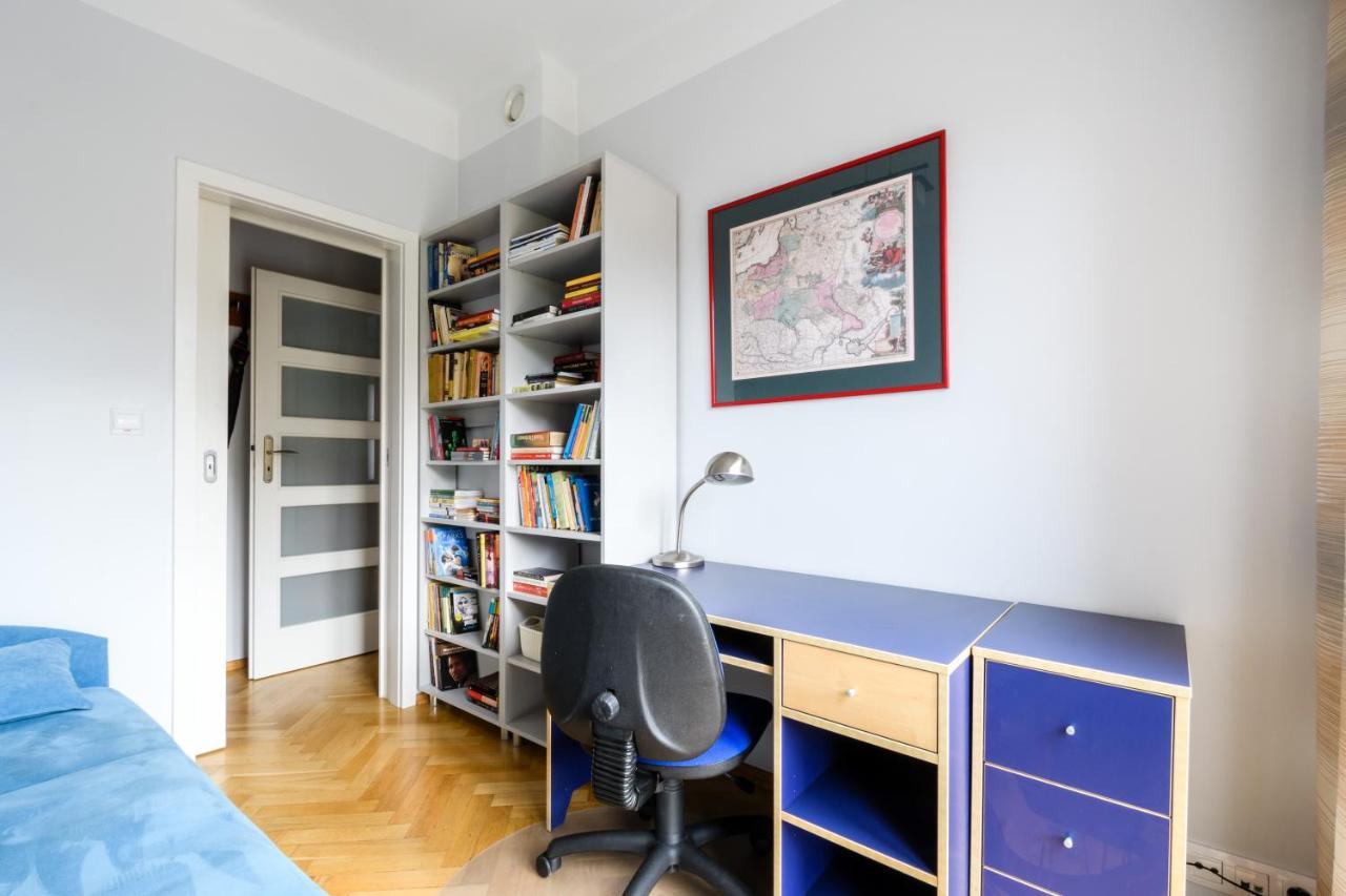 Apartment Metro Plac Wilsona *