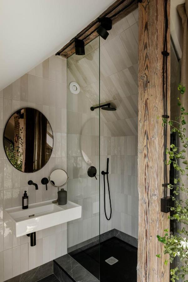 Mystictone - Loft In The Heart Of - Nowy Swiat Roomtones Warsaw