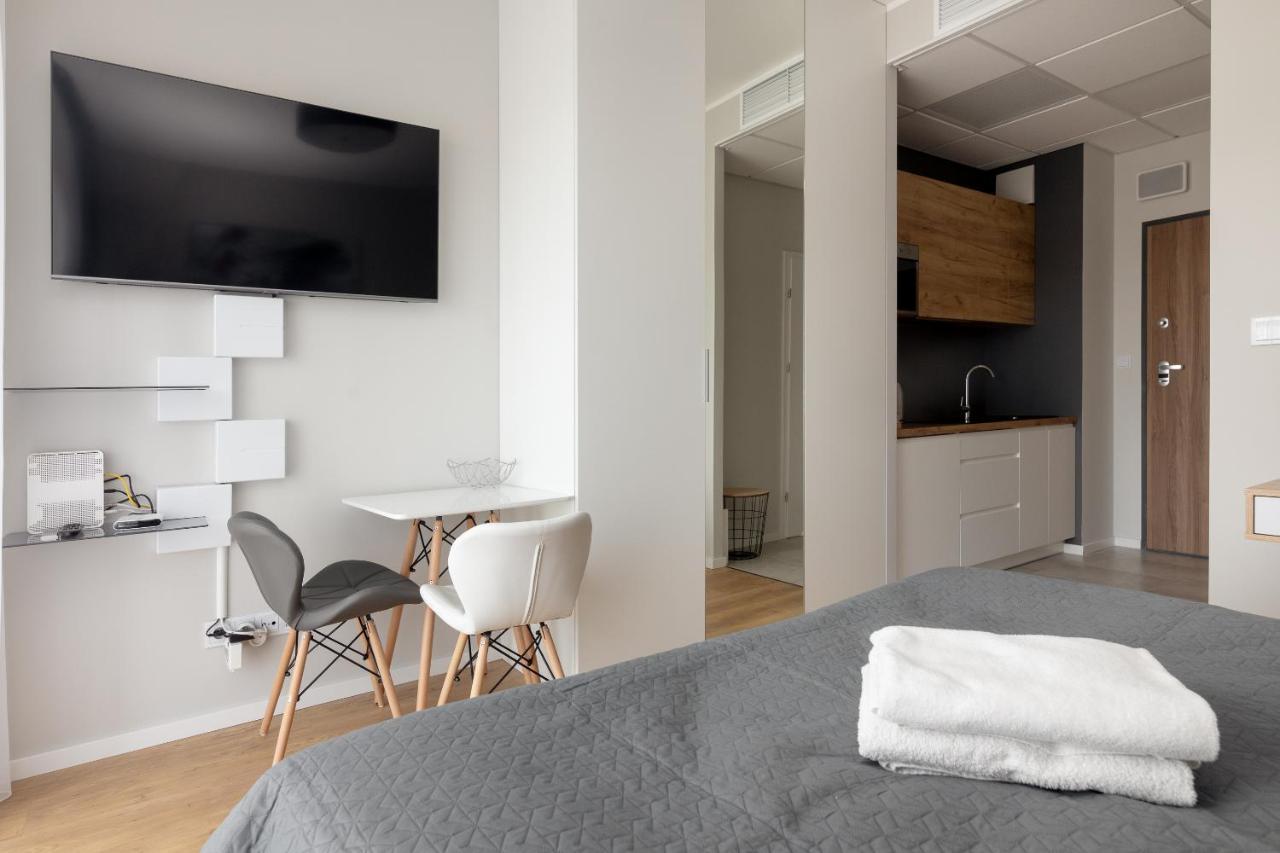 Apartment Wola Chic Silver *