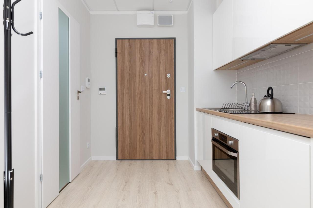 Yellow Sunset Studio Apartment *