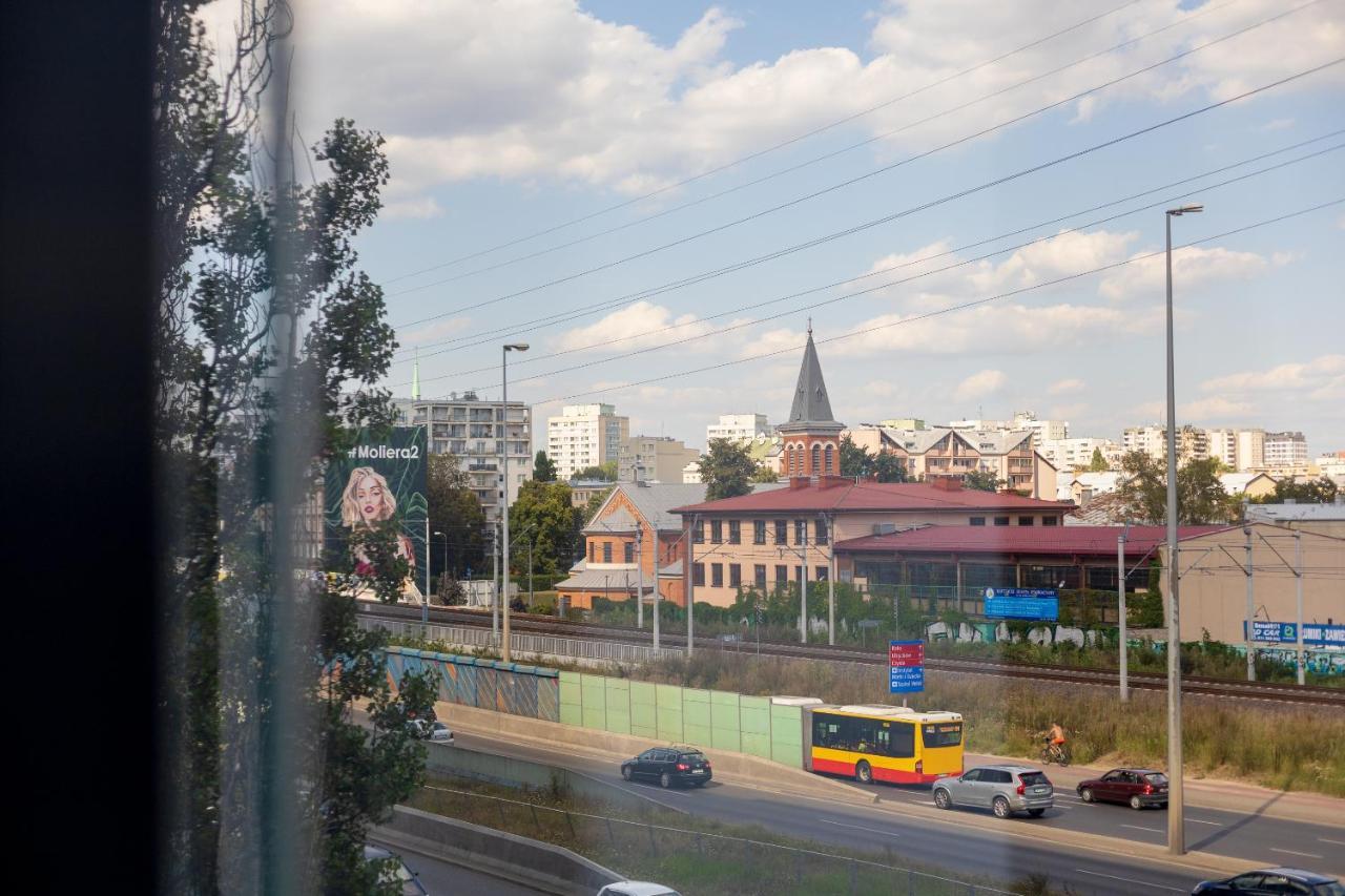 Yellow Sunset Studio Apartment Warsaw