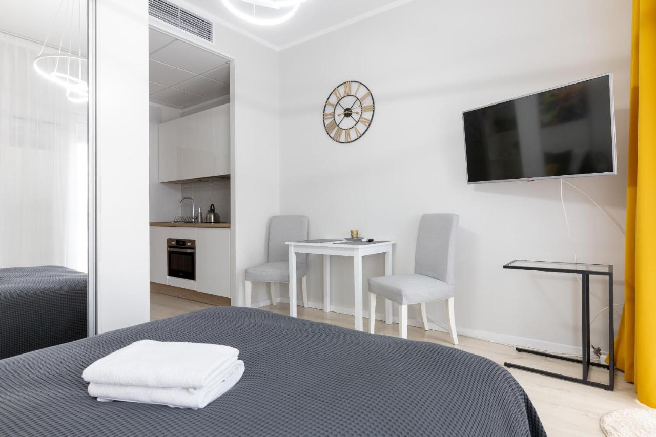 Apartment Yellow Sunset Studio *