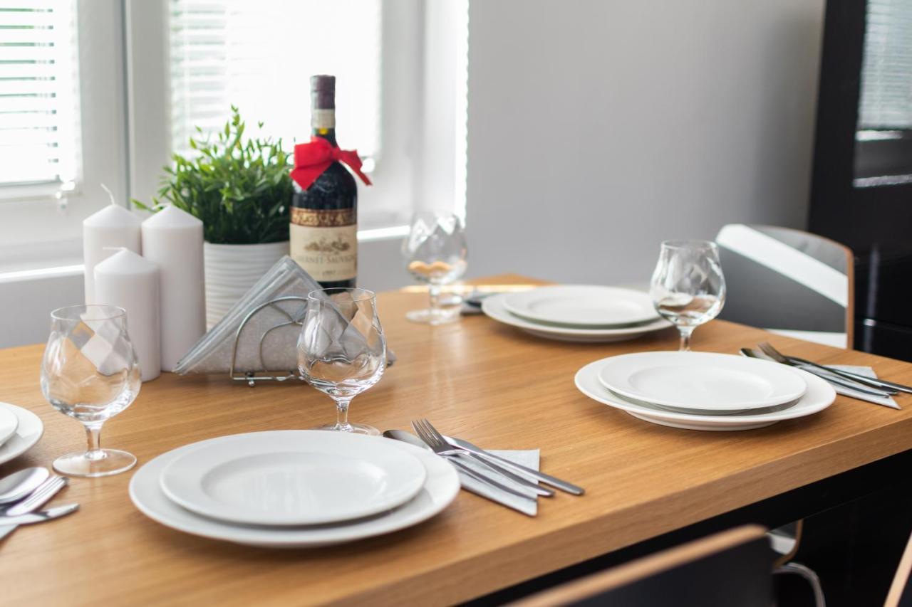 Apartment Krolewska 43 By Homeprime *