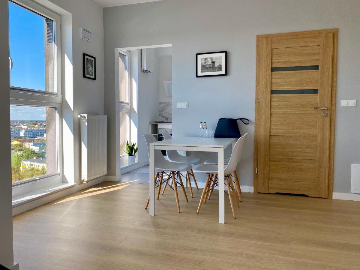 Panoramic View West Apartment *