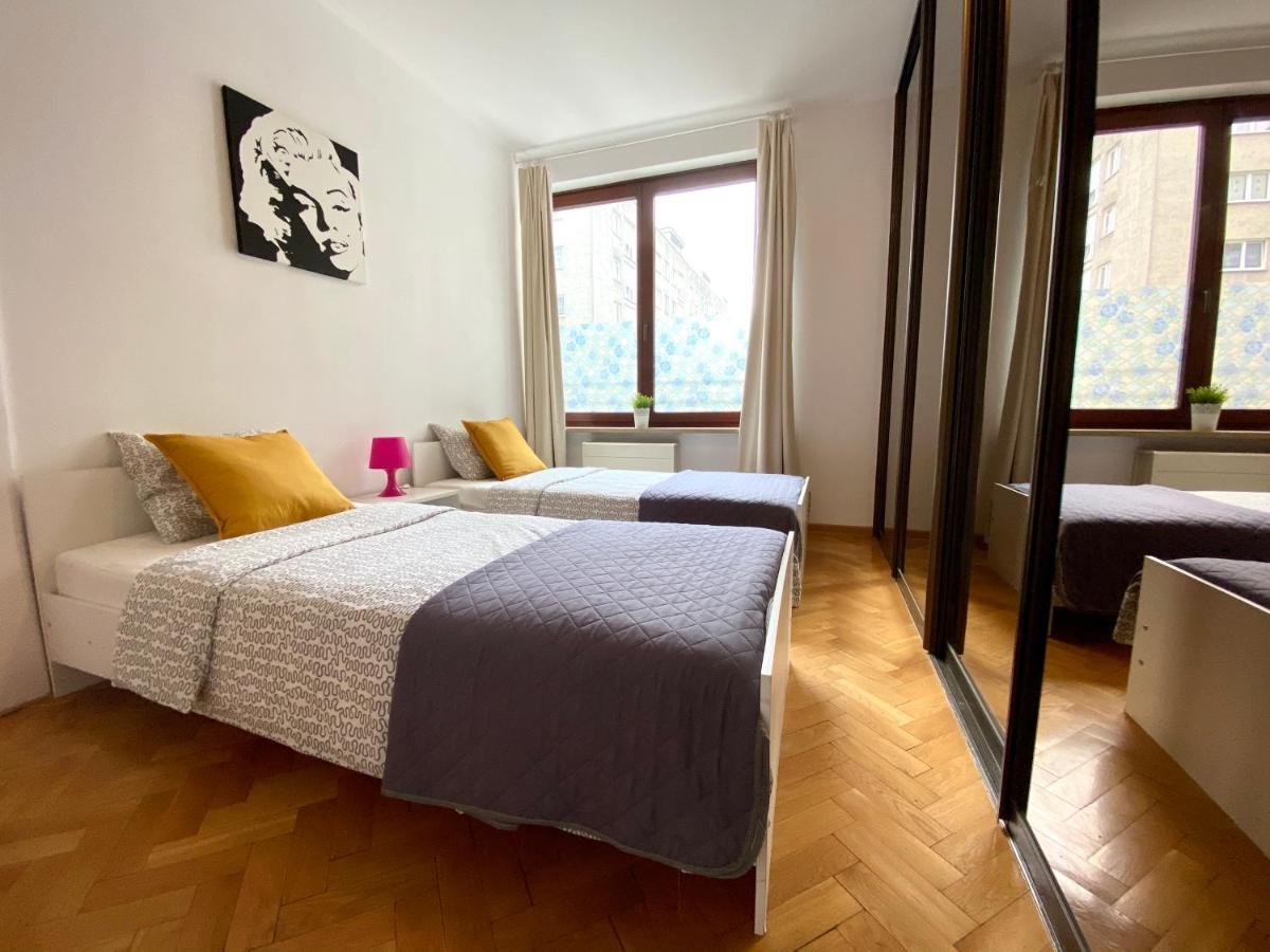 Center Warsaw - Apartmenty Jana Pawla II Apartment
