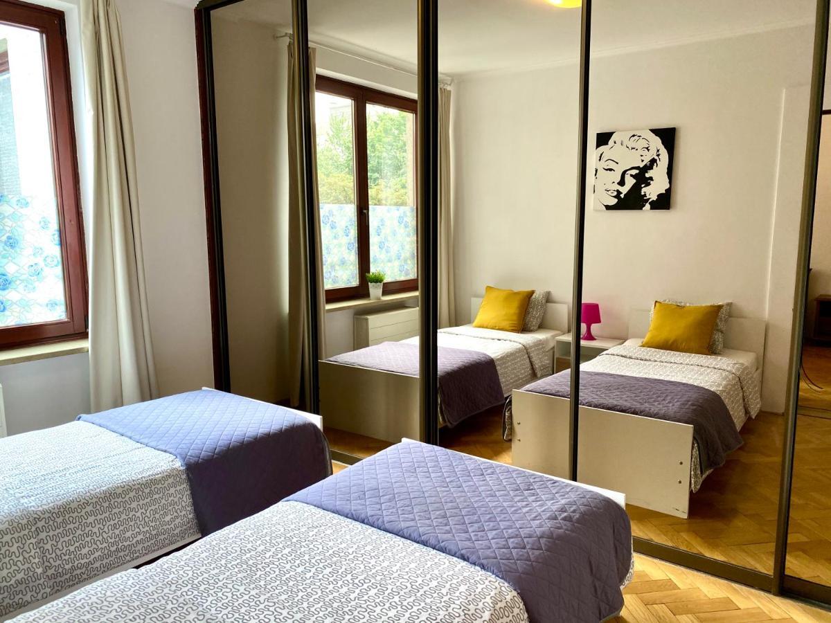 Center Warsaw - Apartmenty Jana Pawla II Apartment *
