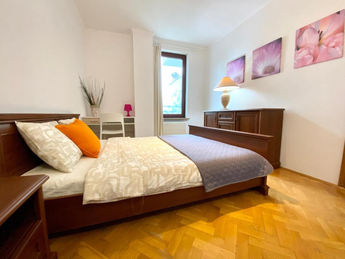 Center Warsaw - Apartmenty Jana Pawla II * Warsaw