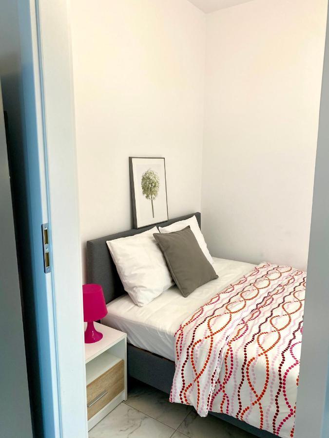 Apartment Center Warsaw - Apartmenty Jana Pawla II Warsaw