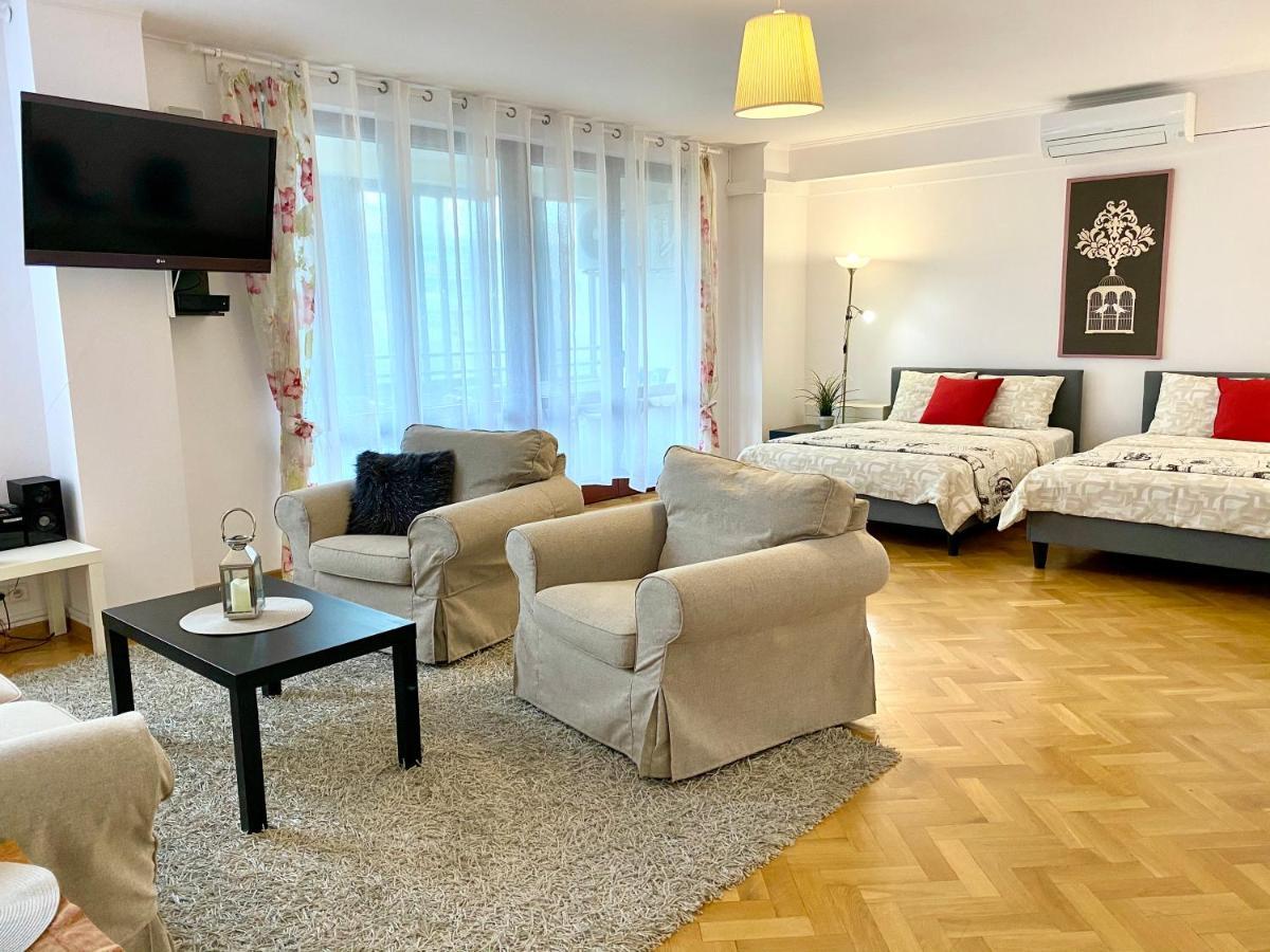 Center Warsaw - Apartmenty Jana Pawla II