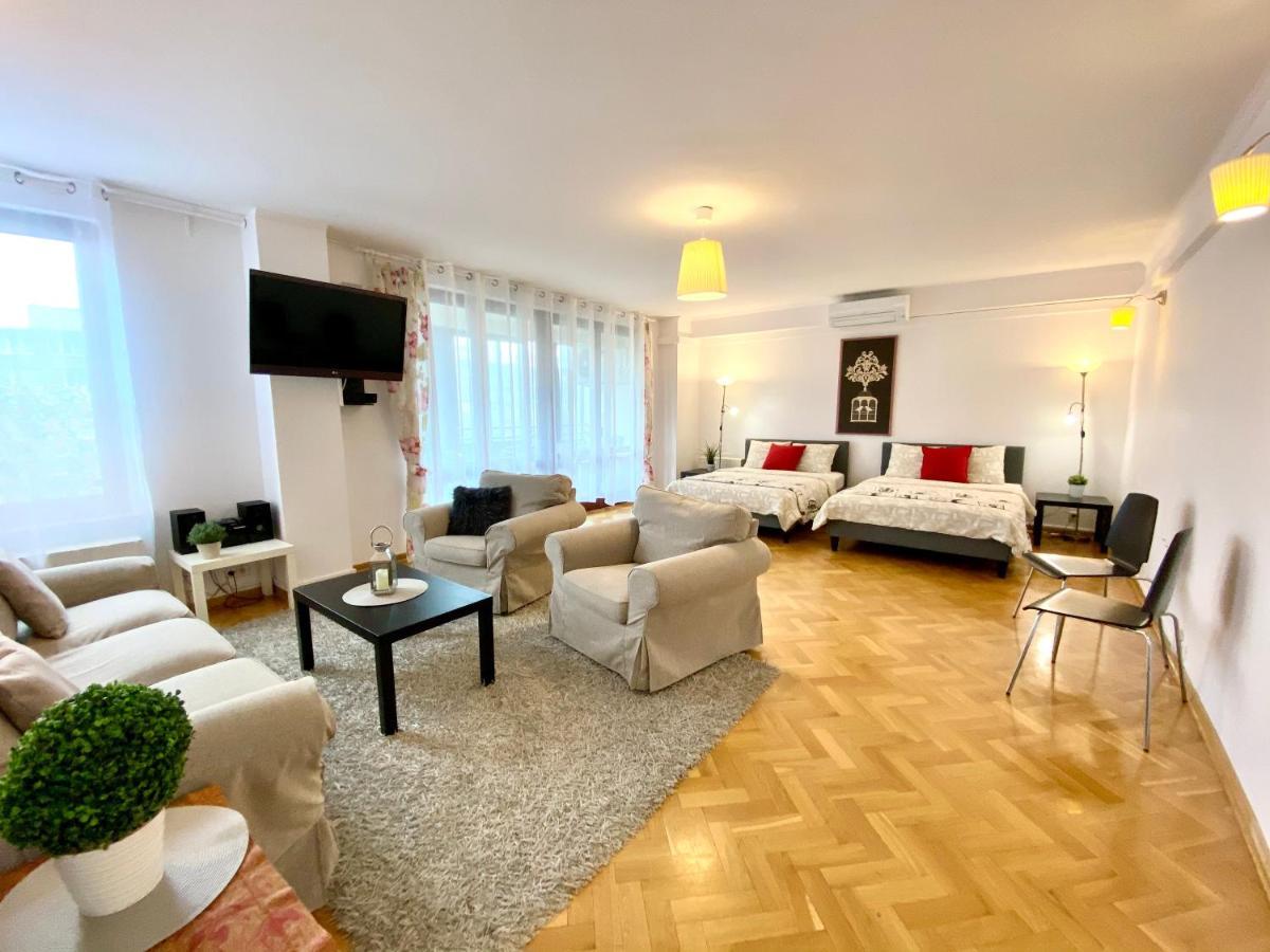 Apartment Center Warsaw - Apartmenty Jana Pawla II Warsaw