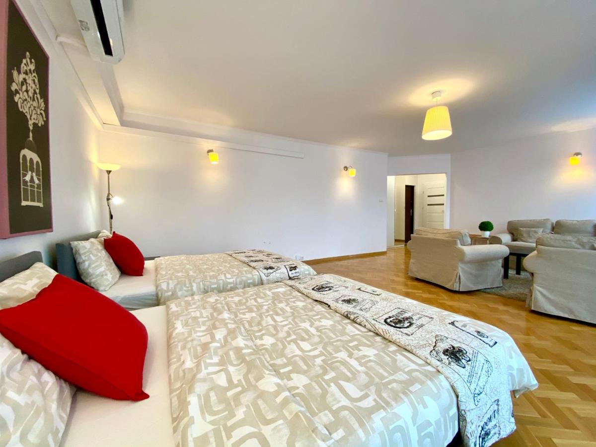 Center Warsaw - Apartmenty Jana Pawla II Warsaw