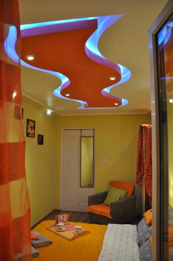 Lawendowe Swiatlo - Przy Stacji Metra Apartamento