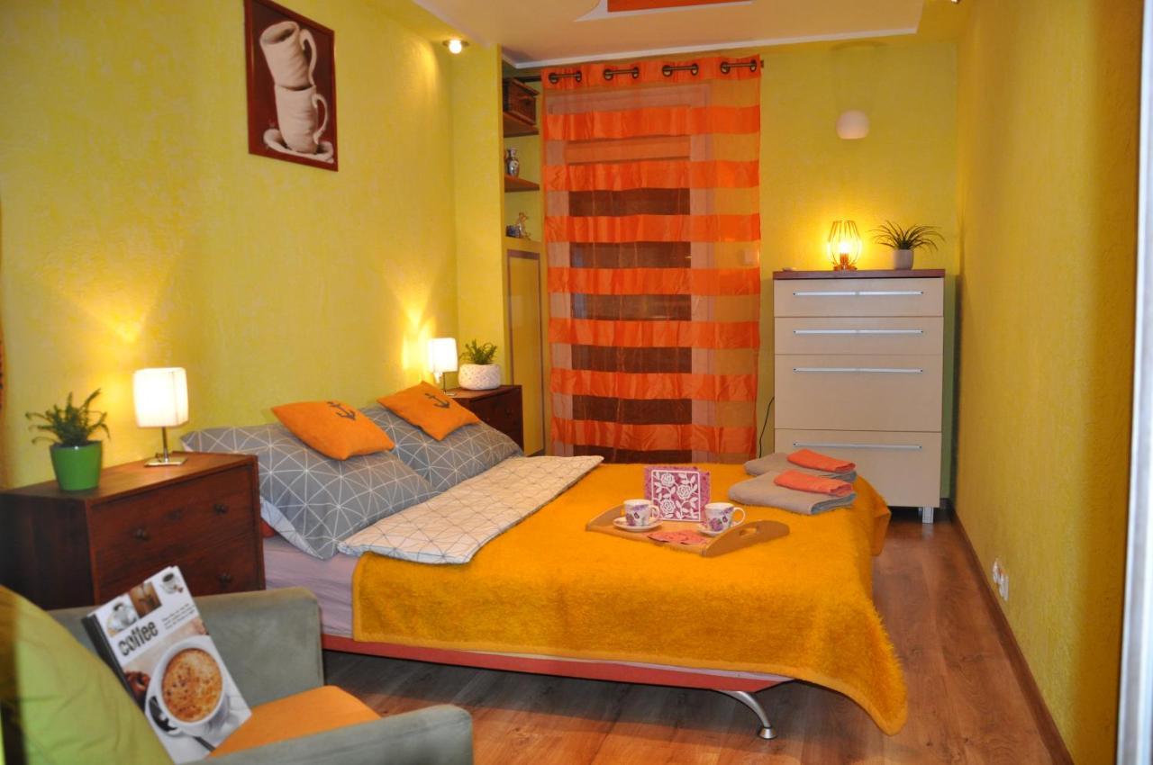 Lawendowe światło - Przy Stacji Metra Apartament *