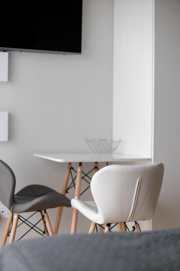 Wola Chic Silver Apartment *