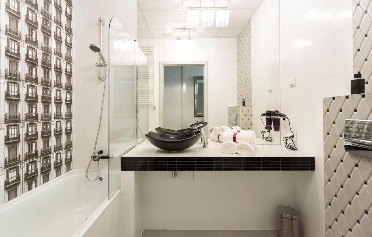 Vola Apartment Warsaw