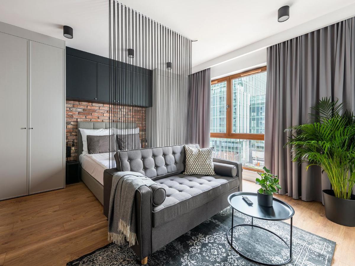 Apartment Yoursecondflat Grzybowska Metropoint