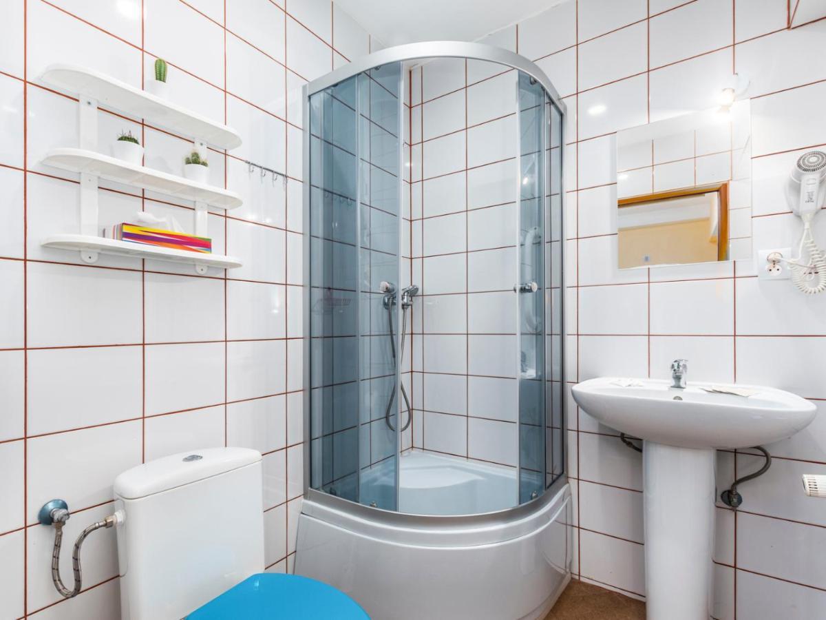 Luxhostel24 Albergue *