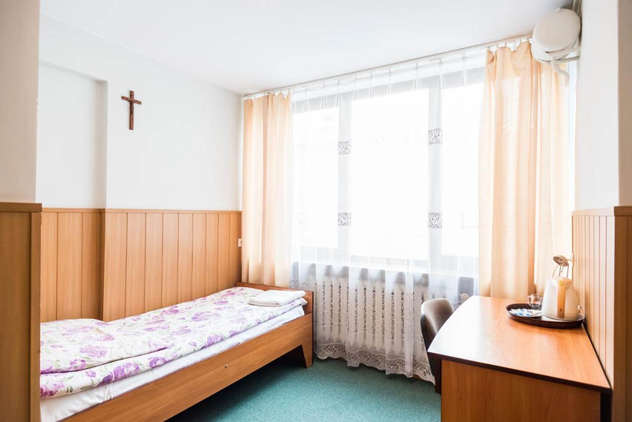 Dobre Miejsce Dom Rekolekcyjny 2* Warsaw