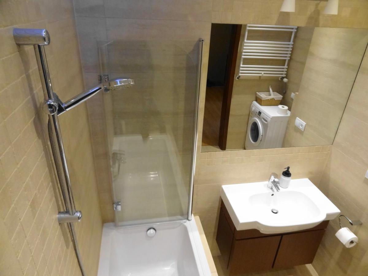 Apartment 10 Min Do Lotniska, 2 Syp, Ekspres Do Kawy, Kosmetyki Ada, By Visitwarsaw *