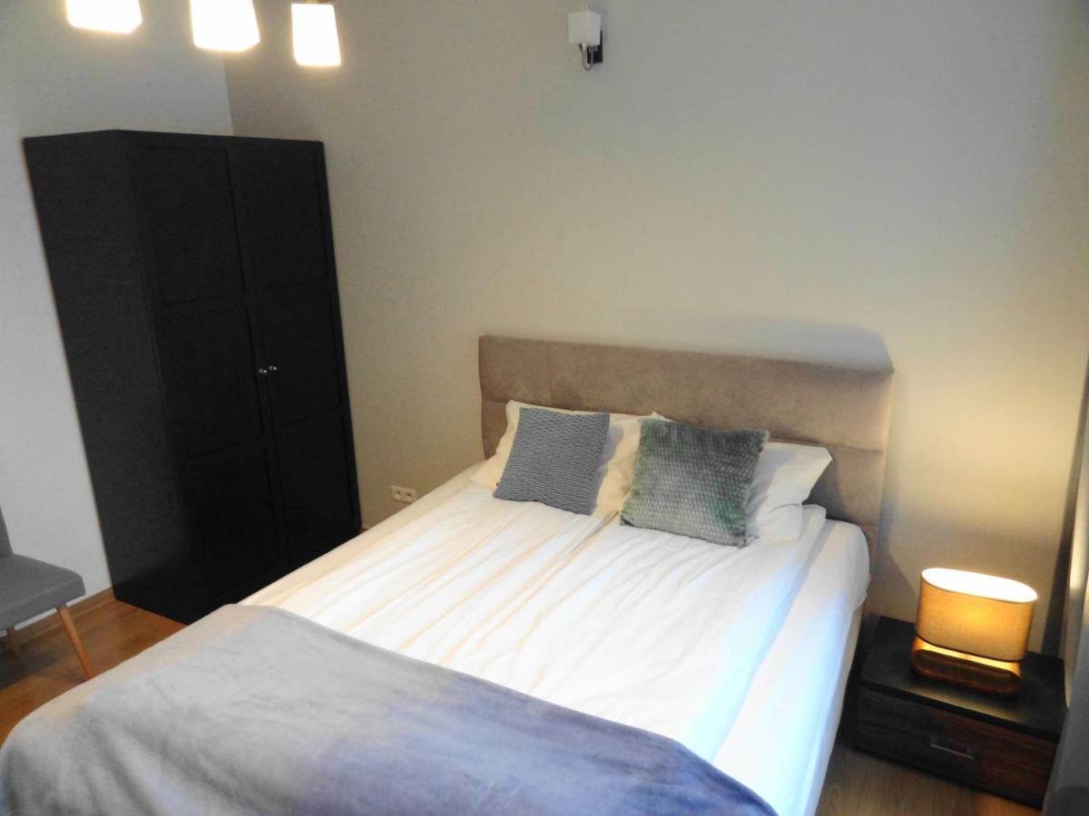 Apartment 10 Min Do Lotniska, 2 Syp, Ekspres Do Kawy, Kosmetyki Ada, By Visitwarsaw *