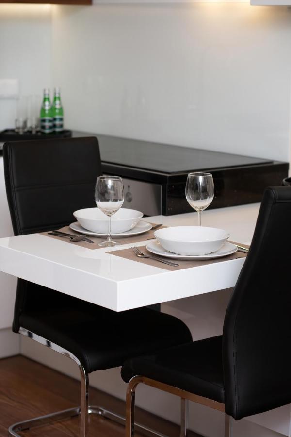 Royal Center Mennica By Renters *
