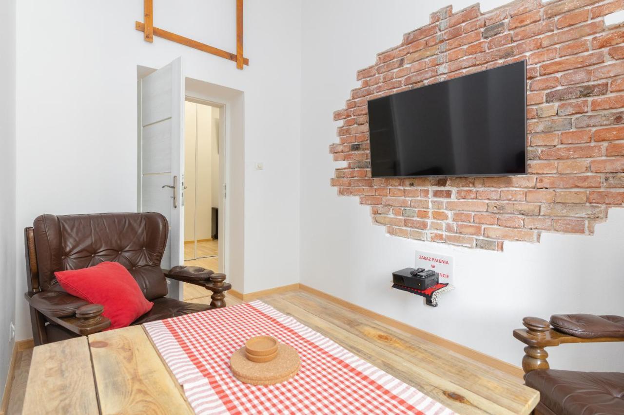 Metro Politechnika Vintage Apartment Warsaw