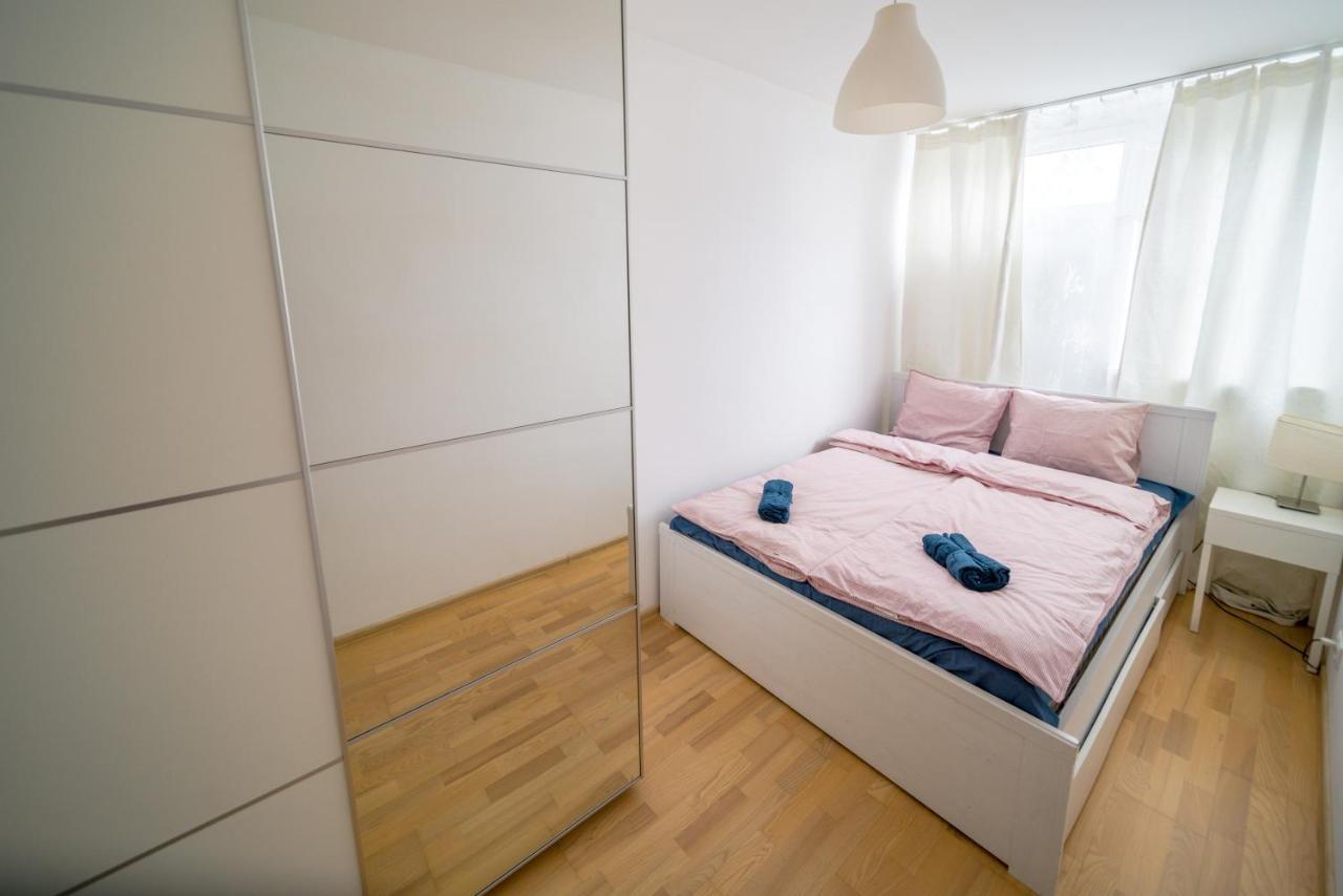 Golden Apartments- Center Jpii26