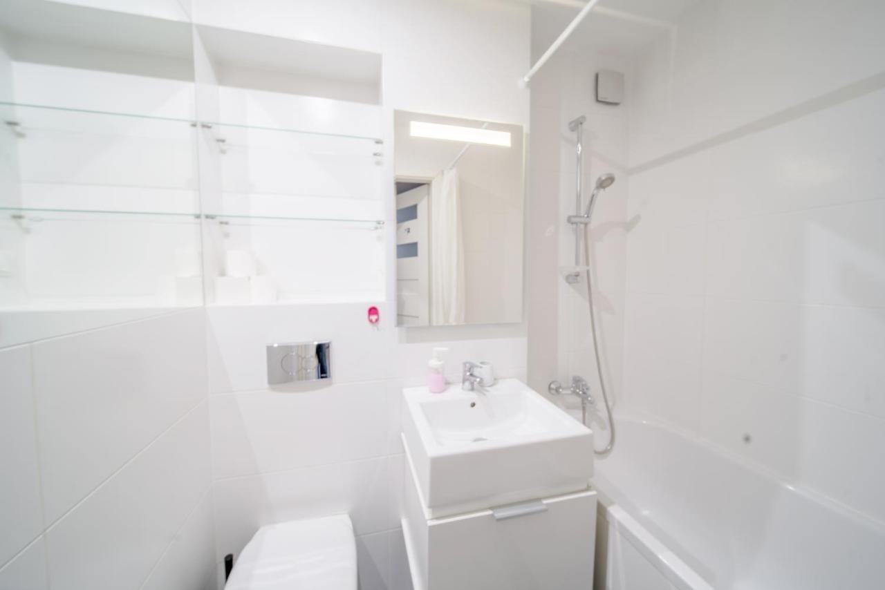 Golden Apartments- Center Jpii26