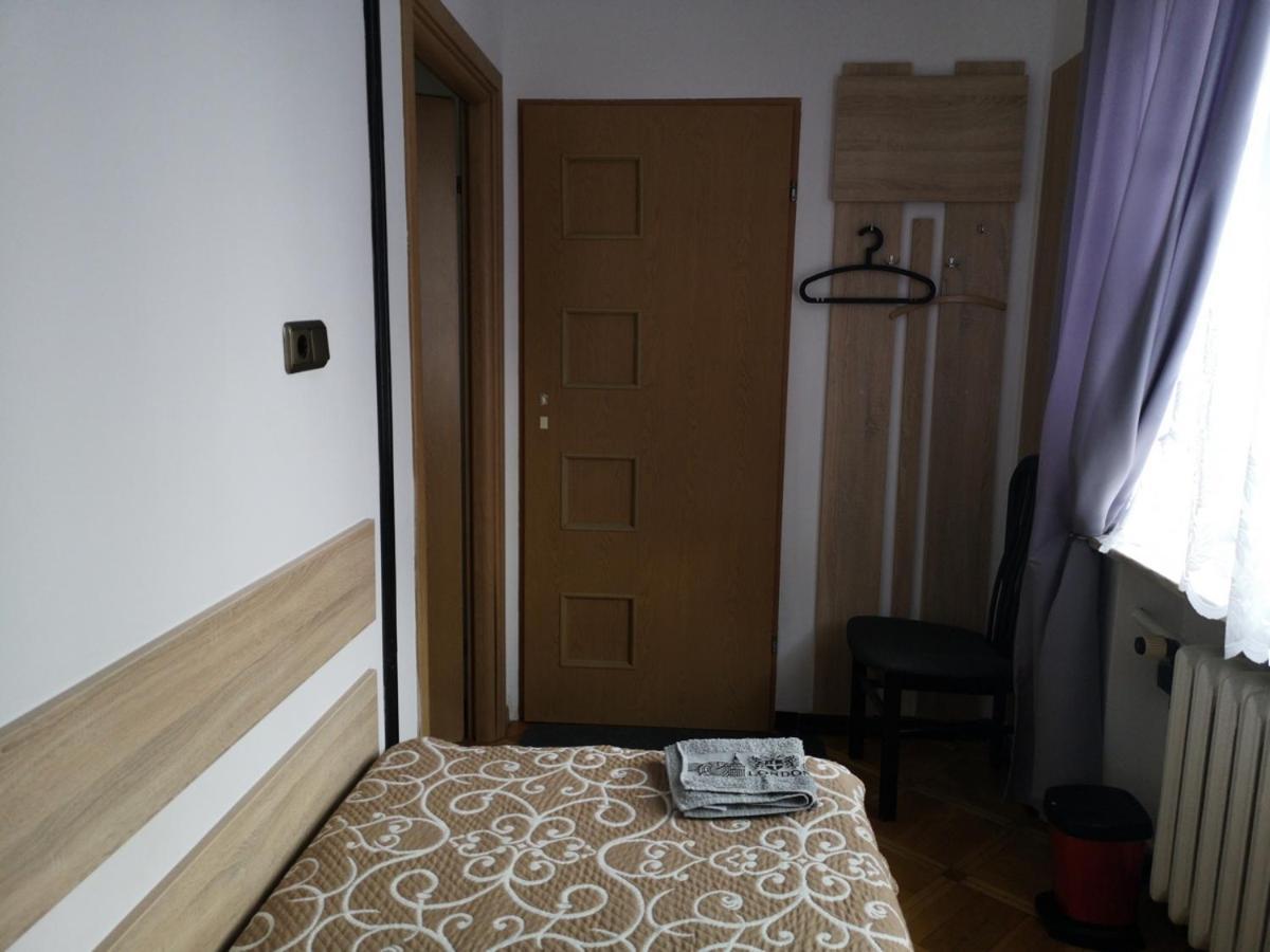 Ở trọ Mira Rent House