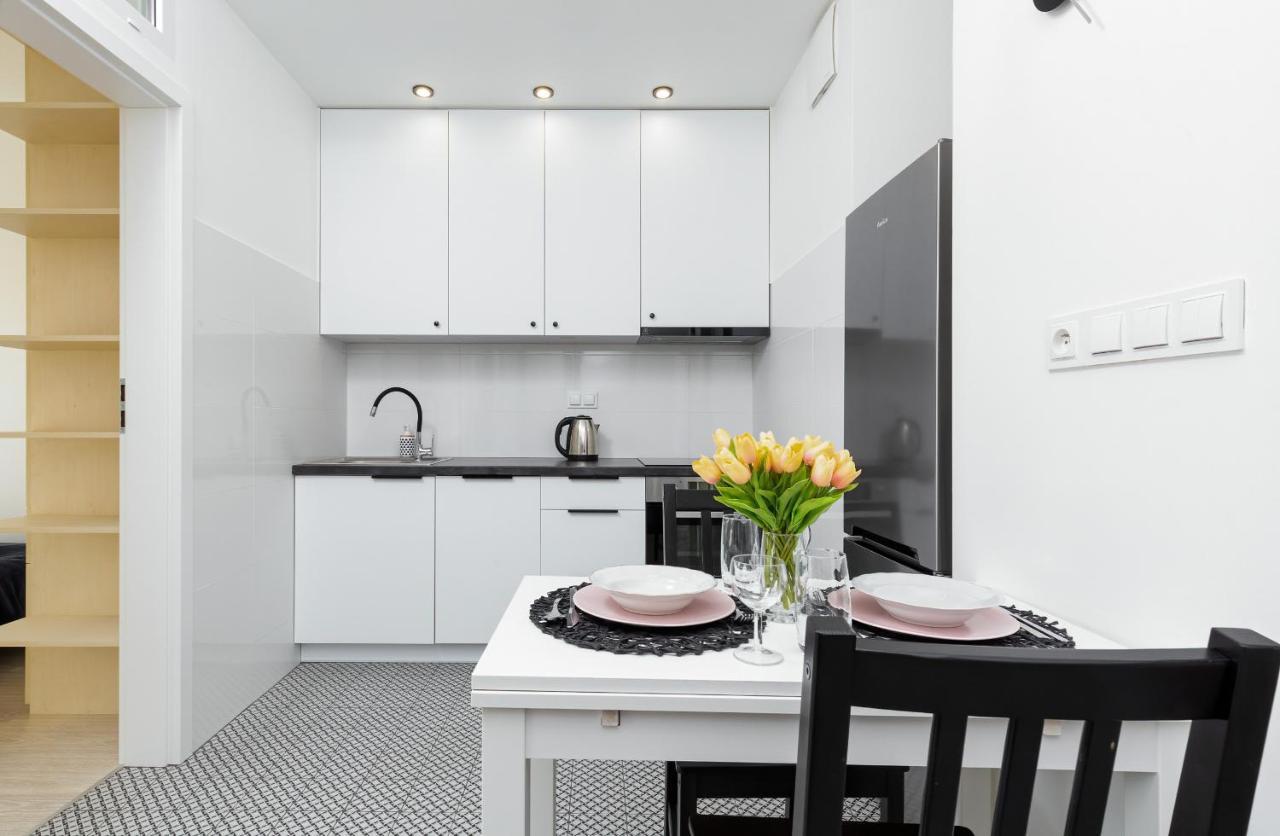 Metro Bielany By Renters * Warsaw