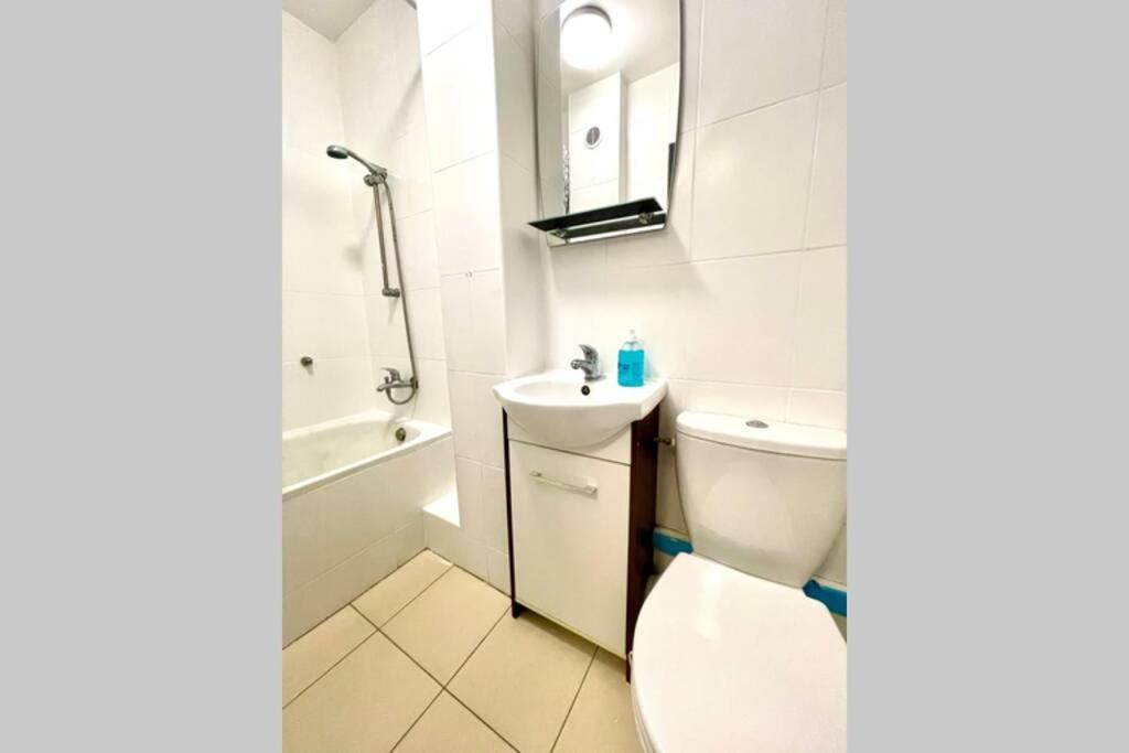 Super Brown 2x Metro Nowy Wifi Netflix Spotify Panorama Miasta Apartament Warszawa