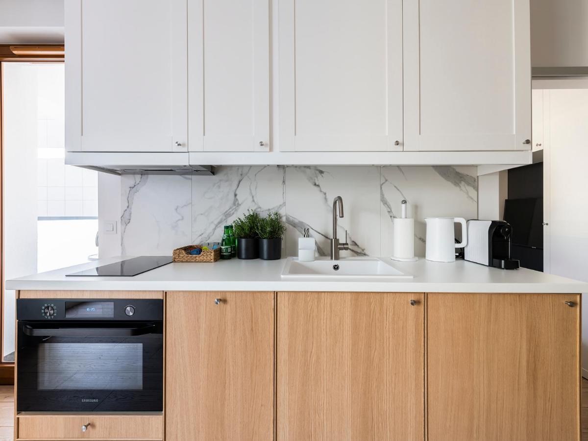 Yoursecondflat Grzybowska Metropoint Apartment *
