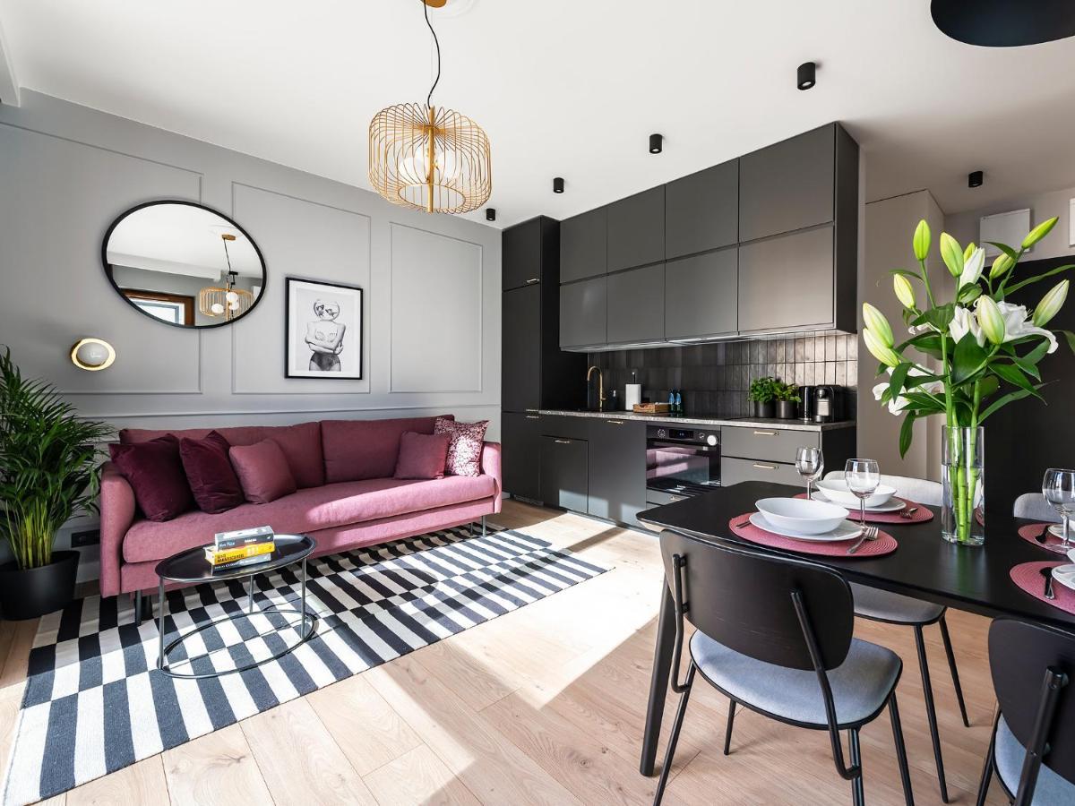 Apartment Yoursecondflat Grzybowska Metropoint *