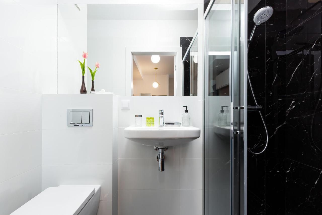 Royal Center Mennica By Renters * Warsaw