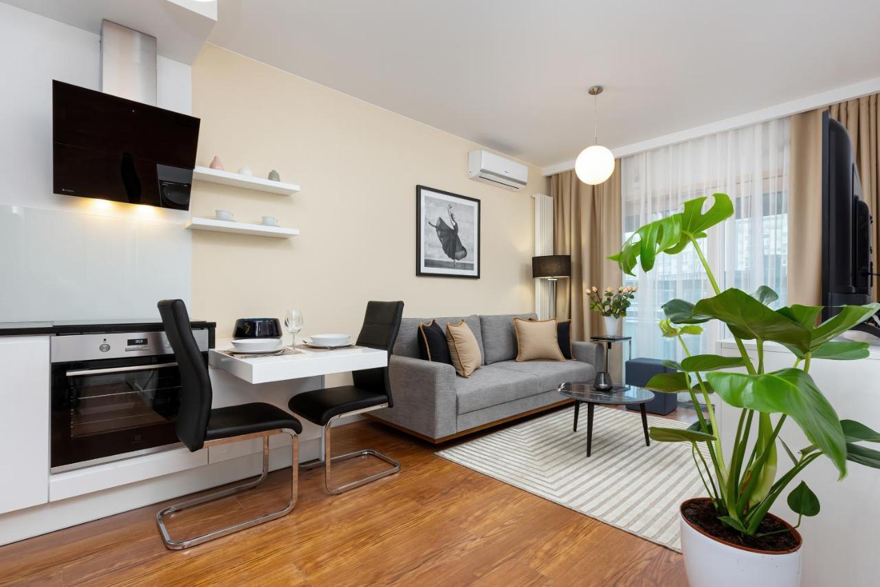 Royal Center Mennica By Renters Apartamento Varsóvia