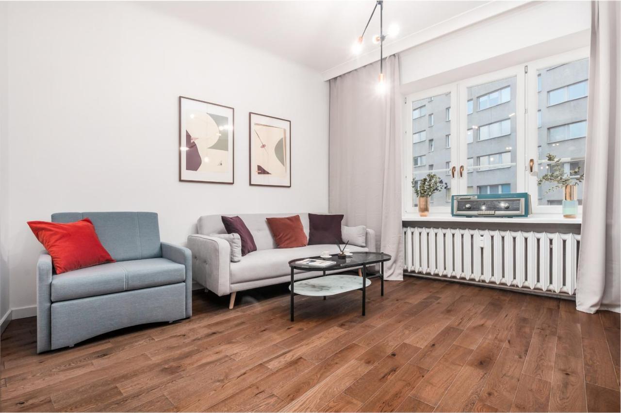 Monte Carlo By Renters * Warsaw