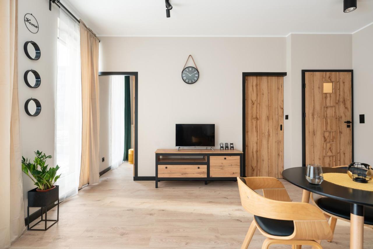 Superapart Aignera 4, Family Friendly Oasis Apartment *