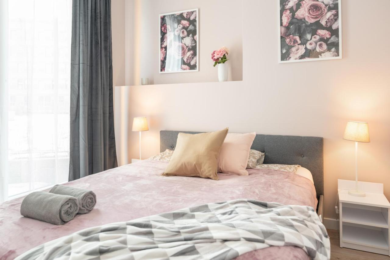 Apartment Superapart Aignera 4, Family Friendly Oasis